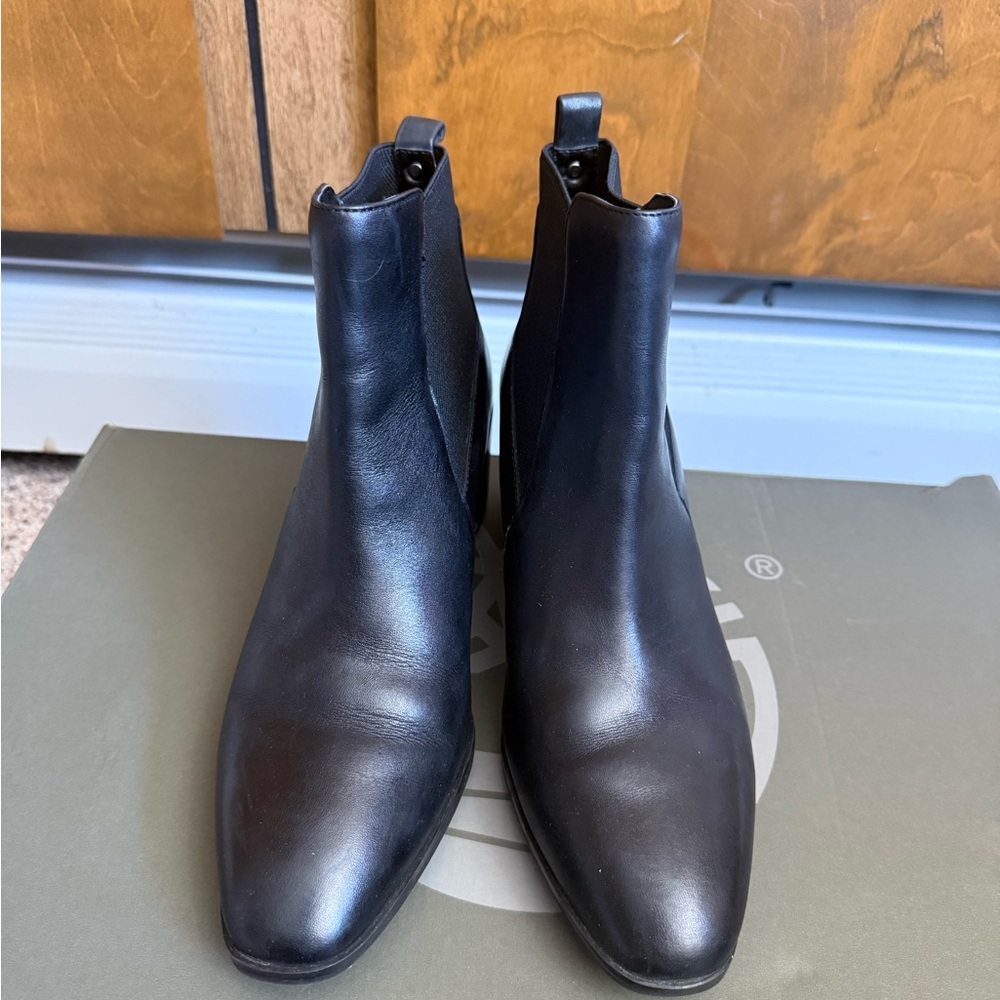Anne Klein Black Heeled Boots